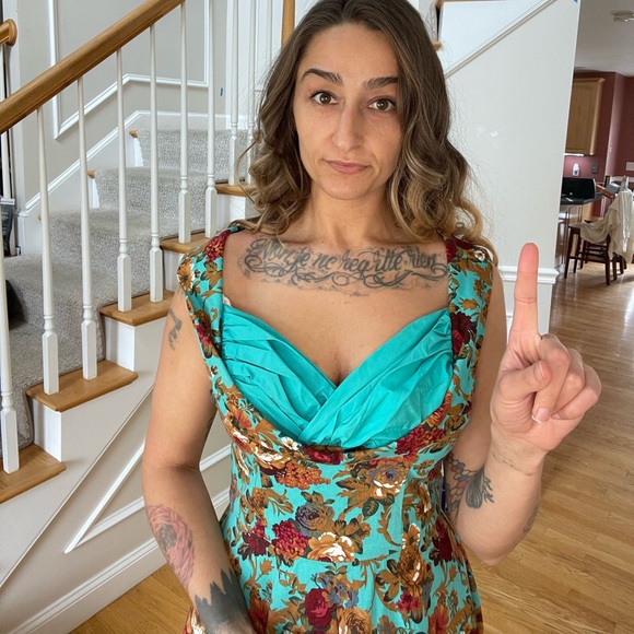 Extremely Well-Made Rockabilly Dress Floral - Picture 7 of 15